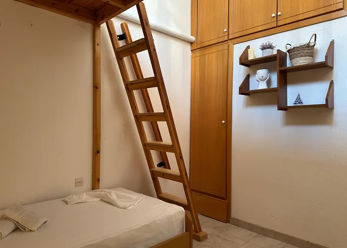 Davanos House * 萨索斯