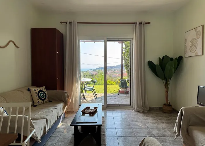 Davanos House 公寓 *